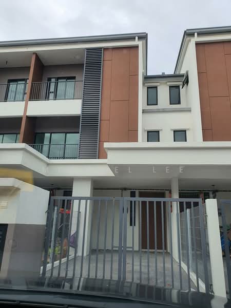 Elegan @ Taman Putra Perdana untuk Untuk Disewa - RM 1,600 /bulan, Mac 2026 - Exterior - PropertyGuru.com.my