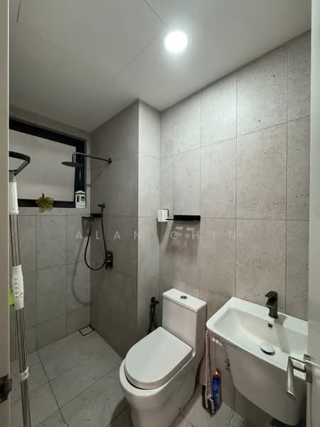 Condominium for Rent at EdgeWood Residences @ SkySanctuary - Alan Chin - Bathroom - PropertyGuru.com.my