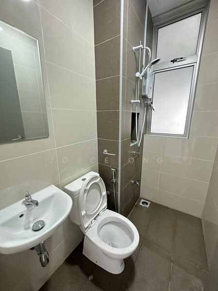 Apartment for Rent at D'Lagoon Luxury Apartment - Joyce Ong - Bathroom - PropertyGuru.com.my