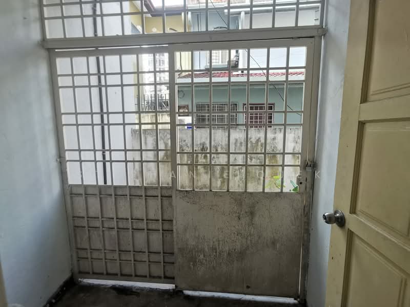 2 Storey Basic Unit House For Rent-Klang untuk Untuk Disewa - RM 1,600 /bulan, Mac 2026 - Exterior - PropertyGuru.com.my