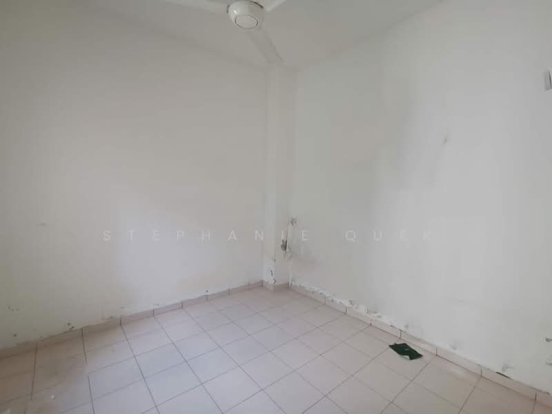 2 Storey Basic Unit House For Rent-Klang untuk Untuk Disewa - RM 1,600 /bulan, Mac 2026 - Interior - PropertyGuru.com.my