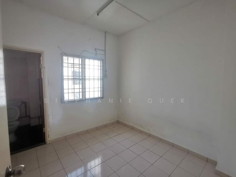 2 Storey Basic Unit House For Rent-Klang untuk Untuk Disewa - RM 1,600 /bulan, Mac 2026 - Bathroom - PropertyGuru.com.my