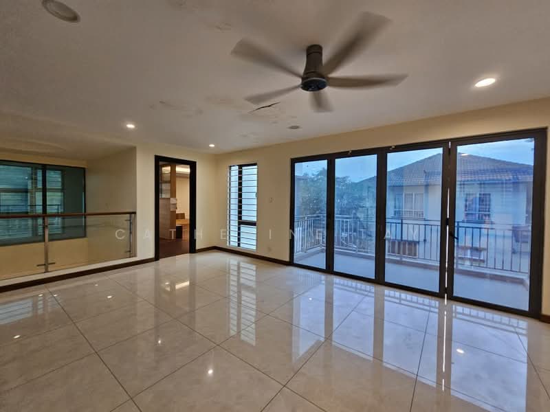 Bungalow for Sale in Taman Lestari Perdana (Seri Kembangan) - Catherine Tay - Living Room - PropertyGuru.com.my