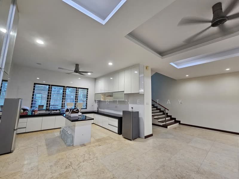 Bungalow for Sale in Taman Lestari Perdana (Seri Kembangan) - Catherine Tay - Kitchen - PropertyGuru.com.my