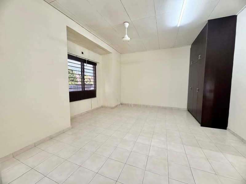 2-storey Terraced House for Sale in Saujana Utama (Selangor) - Nur Hanizah - PropertyGuru.com.my