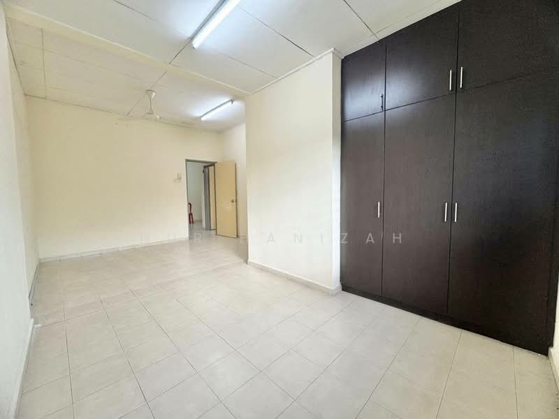 2-storey Terraced House for Sale in Saujana Utama (Selangor) - Nur Hanizah - PropertyGuru.com.my