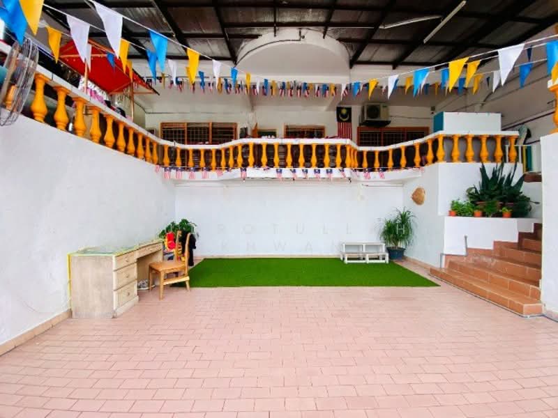 Semi-Detached House for Sale in Ampang Jaya (Ampang) - Gudrotullah Ikhwan - Exterior - PropertyGuru.com.my