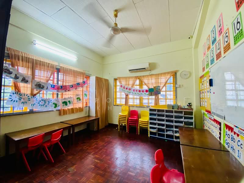 Semi-Detached House for Sale in Ampang Jaya (Ampang) - Gudrotullah Ikhwan - Study - PropertyGuru.com.my