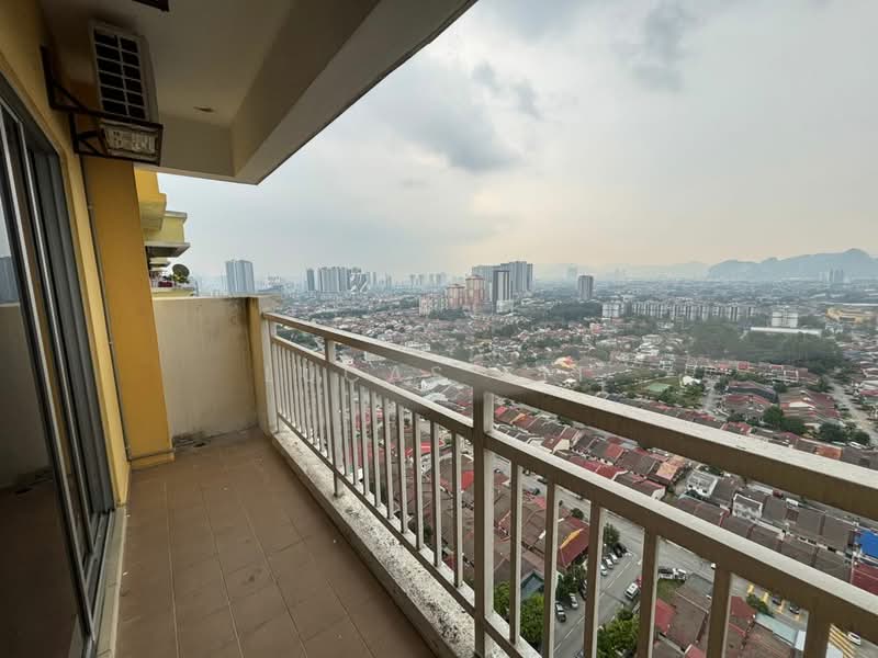 Condominium for Sale at Platinum Lake PV 12 - Lucas Sit - Balcony - PropertyGuru.com.my