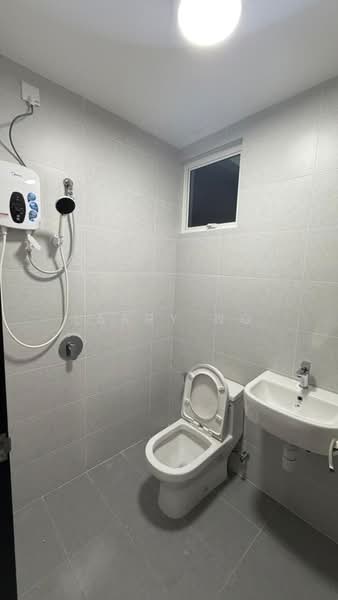 Service Residence for Rent at TRELLIS RESIDENCES - Larry Ng - Bathroom - PropertyGuru.com.my