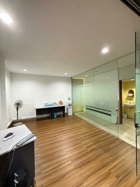 Pejabat untuk Disewa di Puchong (Selangor) - John Khaw - Interior - PropertyGuru.com.my
