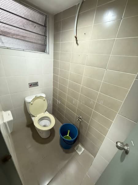 Pejabat untuk Disewa di Puchong (Selangor) - John Khaw - Bathroom - PropertyGuru.com.my