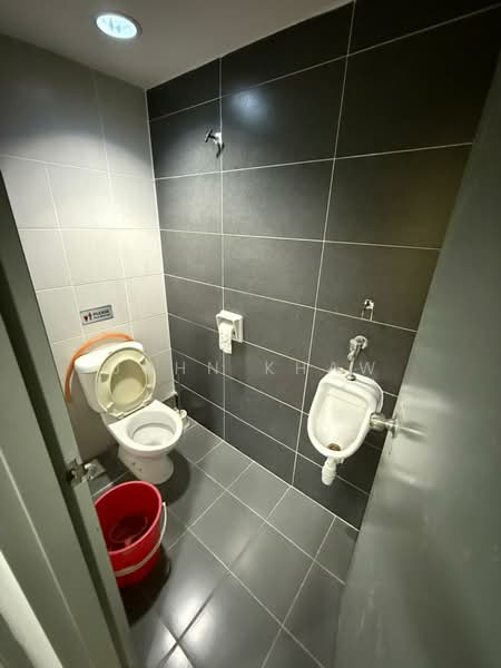 Pejabat untuk Disewa di Puchong (Selangor) - John Khaw - Bathroom - PropertyGuru.com.my