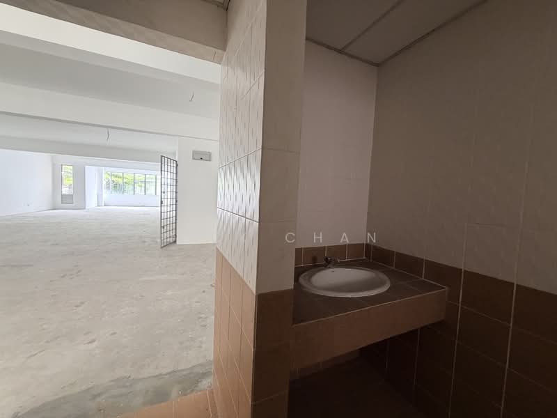 NZX Commercial Centre 牛车水 untuk Untuk Dijual - RM 1,800,000, Mac 2026 - 1st Floor - PropertyGuru.com.my