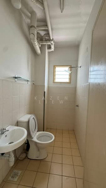 Apartment for Rent at Sri Lavender Apartment - Kazen Liew - Bathroom - PropertyGuru.com.my