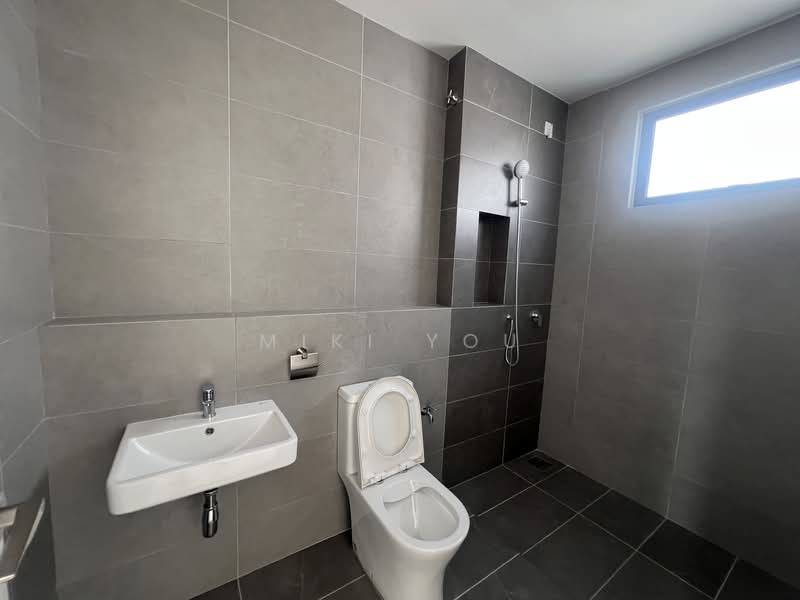 2-storey Terraced House for Rent in Telok Panglima Garang (Selangor) - Miki You - Bathroom - PropertyGuru.com.my