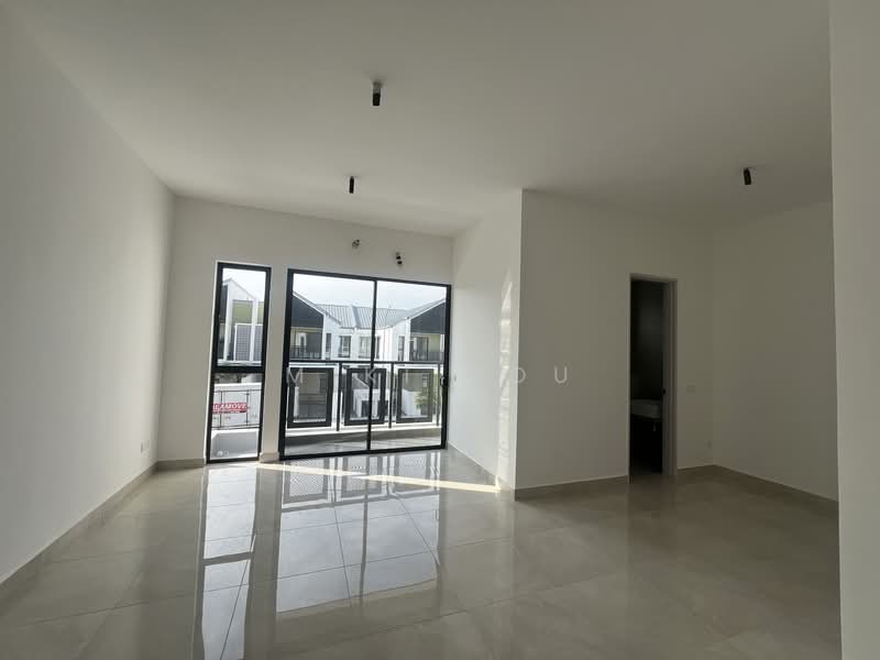 2-storey Terraced House for Rent in Telok Panglima Garang (Selangor) - Miki You - Living Room - PropertyGuru.com.my