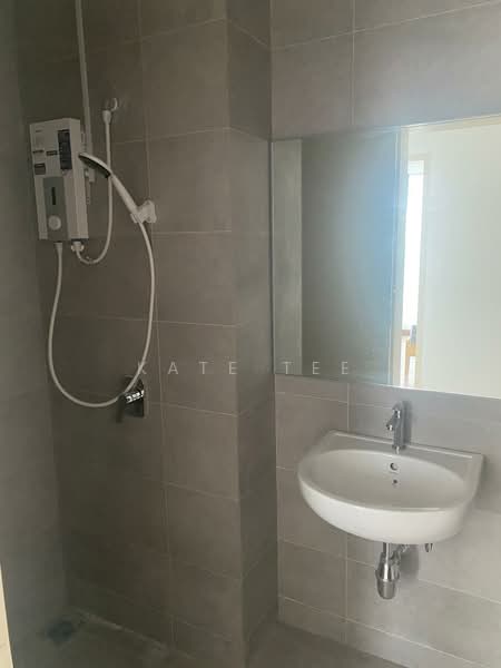 Apartment for Sale at Summit @ Lagoon Residences - Kate Tee - Bathroom - PropertyGuru.com.my