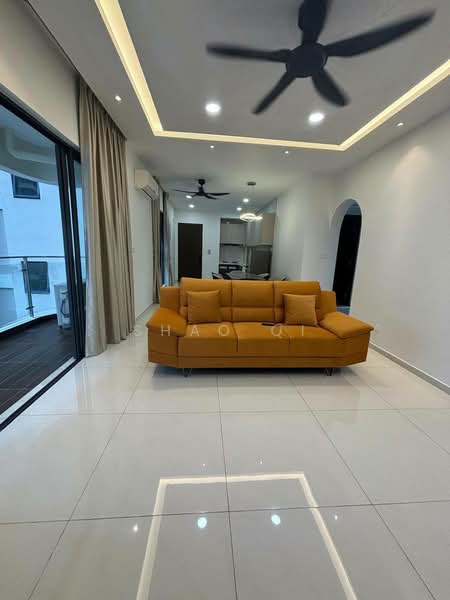 Royal Strand @ Country Garden Danga Bay untuk Untuk Disewa - RM 3,000 /bulan, Apr 2026 - Living Room - PropertyGuru.com.my