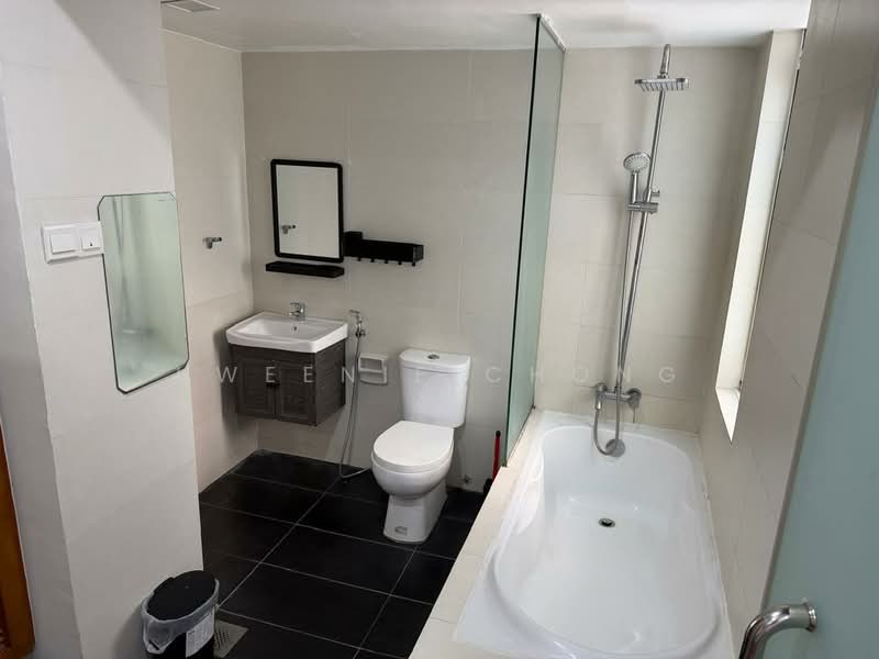 Condominium for Rent at 1A Stonor - Kweenie Chong - Bathroom - PropertyGuru.com.my