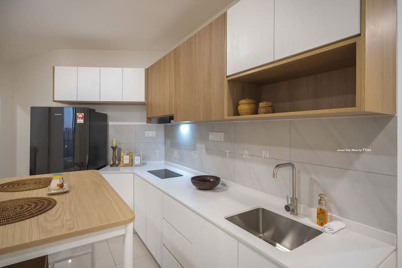 Service Residence for Sale at AraTre' Residences - Vitas Tan - Kitchen - PropertyGuru.com.my