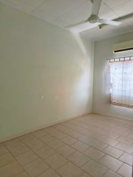 Townhouse for Sale in Kota Kemuning (Shah Alam) - T.H Lee - Interior - PropertyGuru.com.my