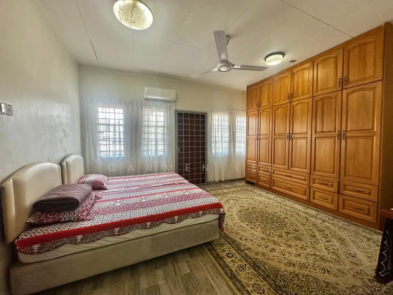 Rumah Teres 2 Tingkat untuk Dijual di Usj 24 (Subang Jaya) - Carmen Lee - Bedroom - PropertyGuru.com.my