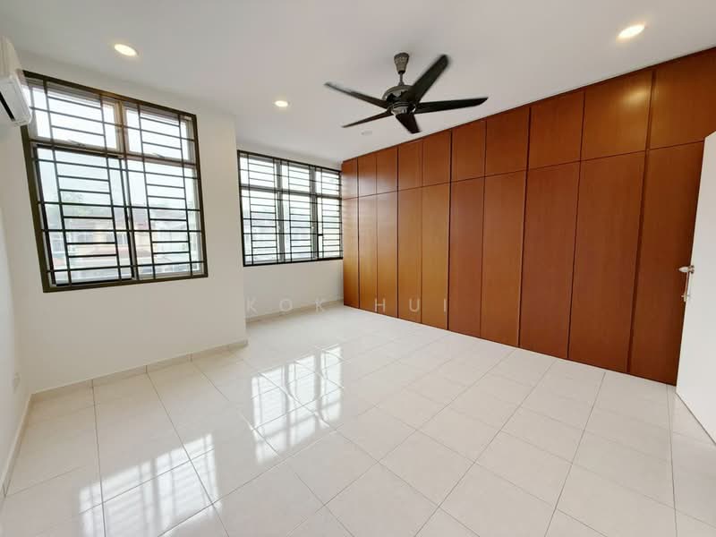 Rumah Teres 2 Tingkat untuk Dijual di Taman Setia Indah (Tebrau) - Kok Hui - Bedroom - PropertyGuru.com.my