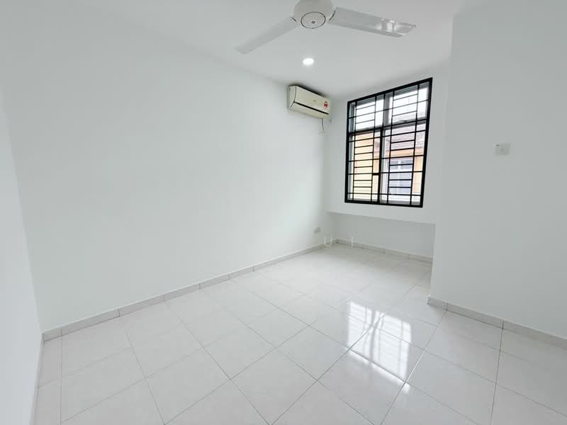 Rumah Teres 2 Tingkat untuk Dijual di Taman Setia Indah (Tebrau) - Kok Hui - Interior - PropertyGuru.com.my