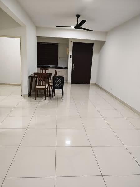 Orange BM untuk Untuk Disewa - RM 1,300 /bulan, Mac 2026 - Dining Room - PropertyGuru.com.my