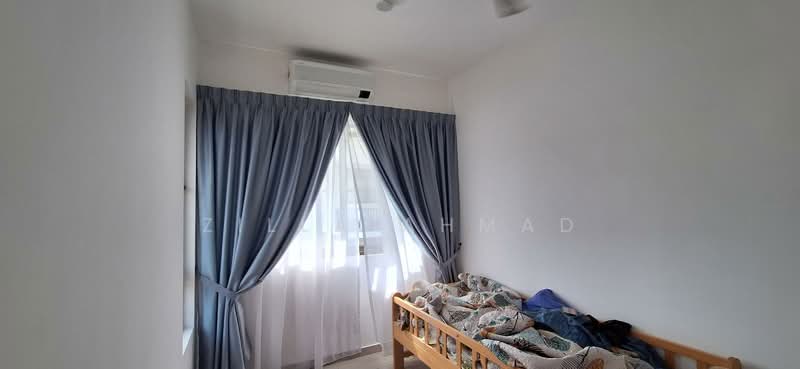 Rumah Teres 2 Tingkat untuk Disewa di Setia Safiro (Cyberjaya) - Zilla Ahmad - Bedroom - PropertyGuru.com.my