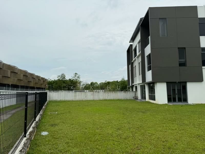 Semi-Detached House for Sale in Lenang Heights (Johor Bahru) - Kok Hui - Exterior - PropertyGuru.com.my