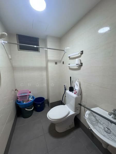 Taman Sungai Besi Indah untuk Untuk Dijual - RM 300,000, Mac 2026 - Bathroom - PropertyGuru.com.my