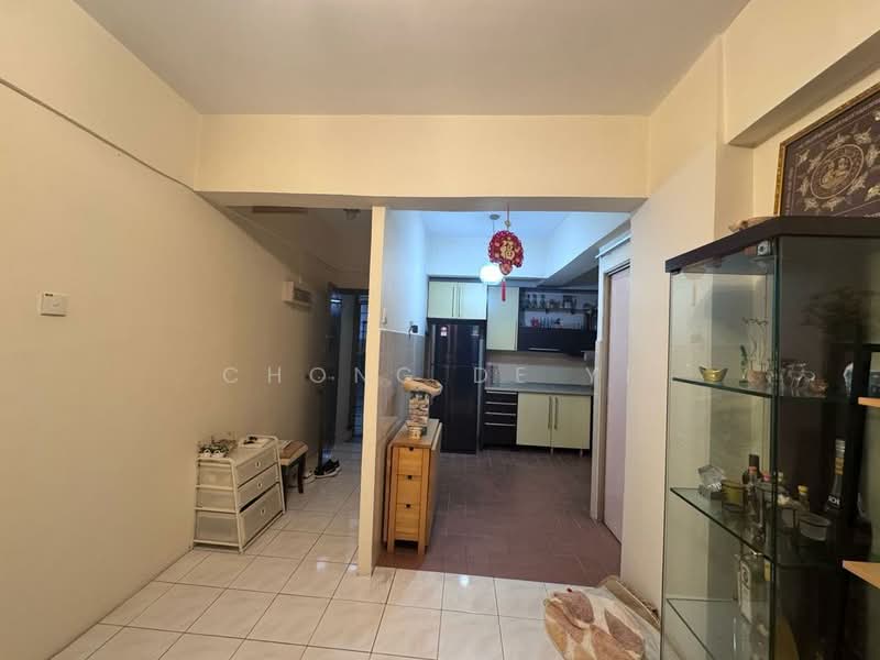 Taman Sungai Besi Indah untuk Untuk Dijual - RM 300,000, Mac 2026 - Kitchen - PropertyGuru.com.my