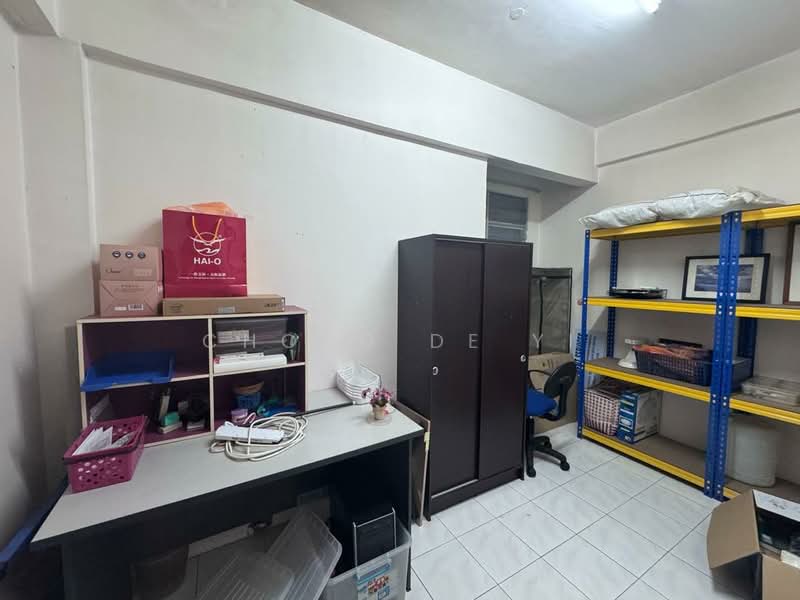 Taman Sungai Besi Indah untuk Untuk Dijual - RM 300,000, Mac 2026 - Study - PropertyGuru.com.my