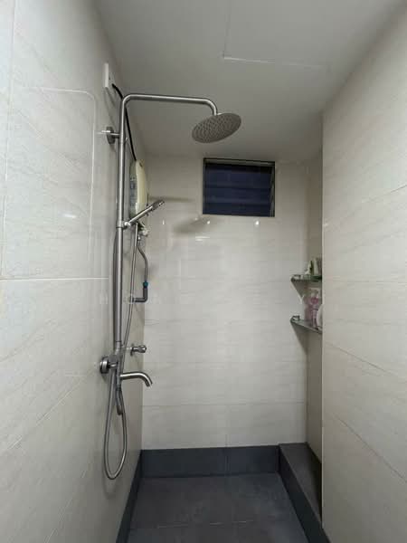 Taman Sungai Besi Indah untuk Untuk Dijual - RM 300,000, Mac 2026 - Bathroom - PropertyGuru.com.my