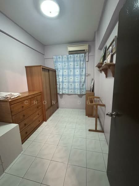 Taman Sungai Besi Indah untuk Untuk Dijual - RM 300,000, Mac 2026 - Bedroom - PropertyGuru.com.my