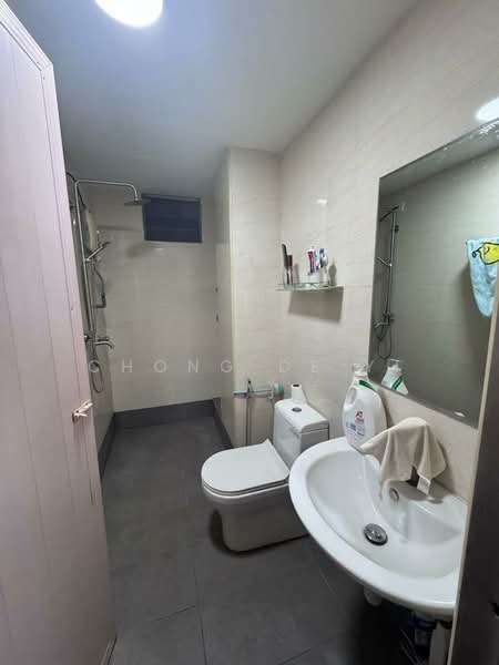 Taman Sungai Besi Indah untuk Untuk Dijual - RM 300,000, Mac 2026 - Bathroom - PropertyGuru.com.my