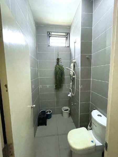 Bandar Cemerlang Ulu Tiram untuk Untuk Dijual - RM 870,000, Mac 2026 - Bathroom - PropertyGuru.com.my