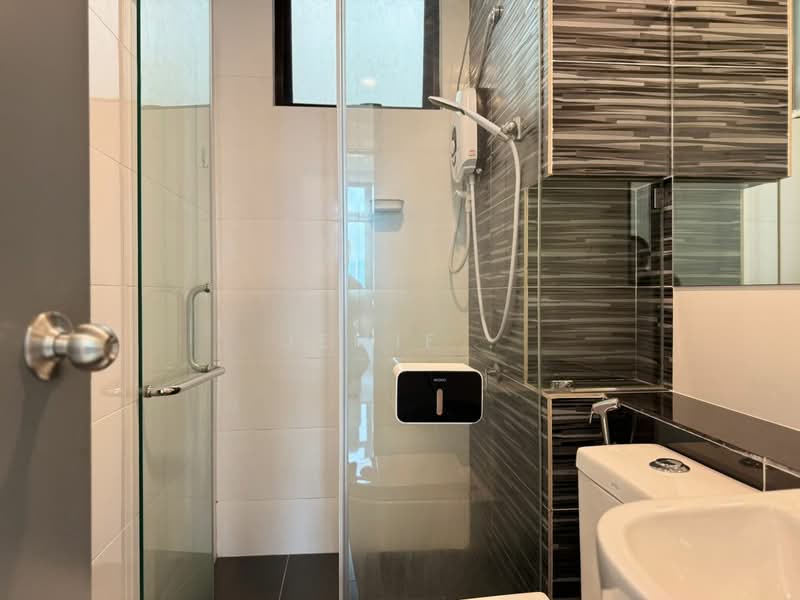 Service Residence for Rent at Citywoods - Jemie . - Bathroom - PropertyGuru.com.my