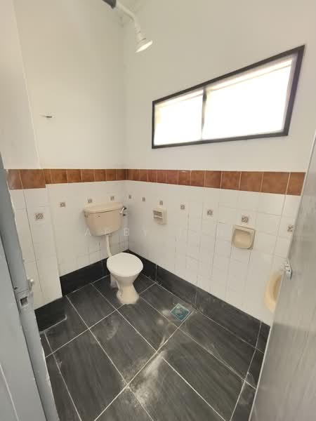 Bandar Tun Hussein Onn untuk Untuk Dijual - RM 700,000, Mac 2026 - Bathroom - PropertyGuru.com.my