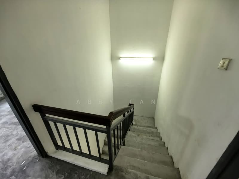 Bandar Tun Hussein Onn untuk Untuk Dijual - RM 700,000, Mac 2026 - Staircase - PropertyGuru.com.my