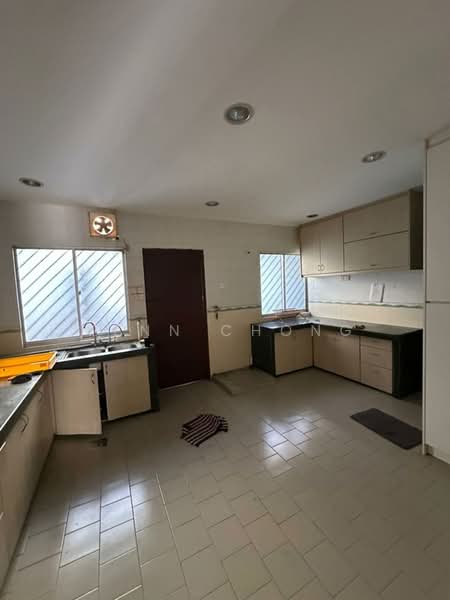 2-storey Terraced House for Sale in Bandar Baru Sri Petaling (Sri Petaling) - Yenn Chong - Kitchen - PropertyGuru.com.my