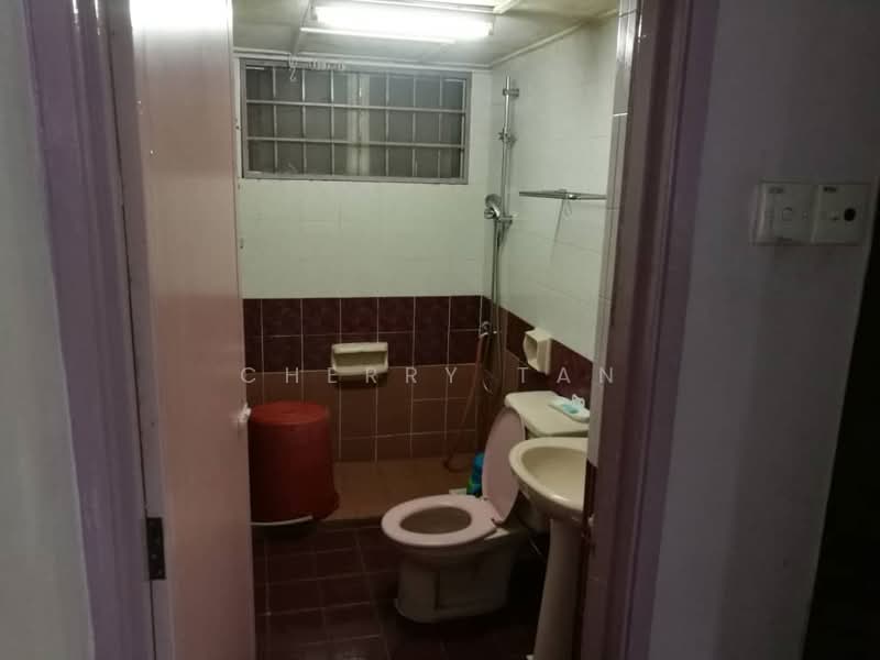 Shang Villa untuk Untuk Disewa - RM 1,900 /bulan, Mac 2026 - Bathroom - PropertyGuru.com.my