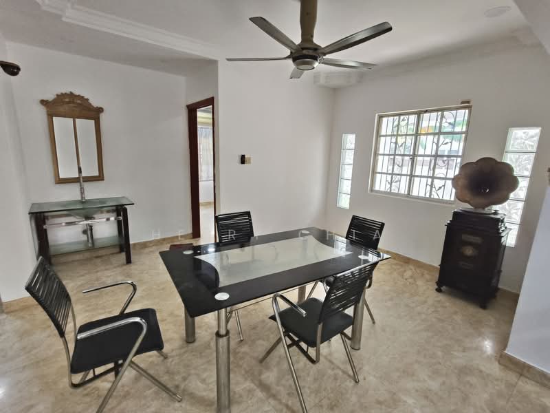 Rumah Berkembar untuk Disewa di Seri Kembangan (Selangor) - Gladys Wong - Dining Room - PropertyGuru.com.my
