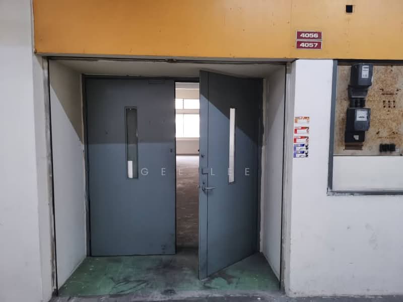 Warehouse for Rent in Segambut (Kuala Lumpur) - GEE Lee - Entrance - PropertyGuru.com.my