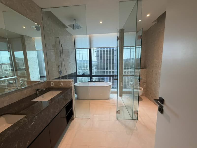 Crown Residences @ Pavilion Damansara Heights untuk Untuk Disewa - RM 28,000 /bulan, Mac 2026 - Bathroom - PropertyGuru.com.my