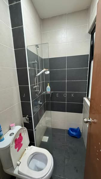 Cluster House for Sale in Taman Mutiara Mas (Skudai) - Jin Teok - Bathroom - PropertyGuru.com.my