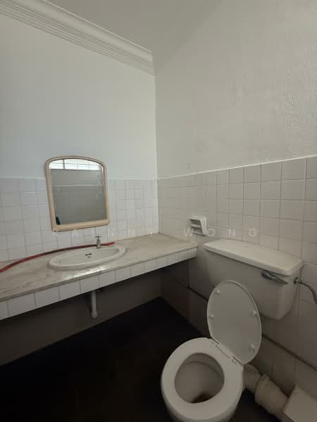 Bungalow for Rent in Minden Heights (Gelugor) - Rainny Wong - Bathroom - PropertyGuru.com.my