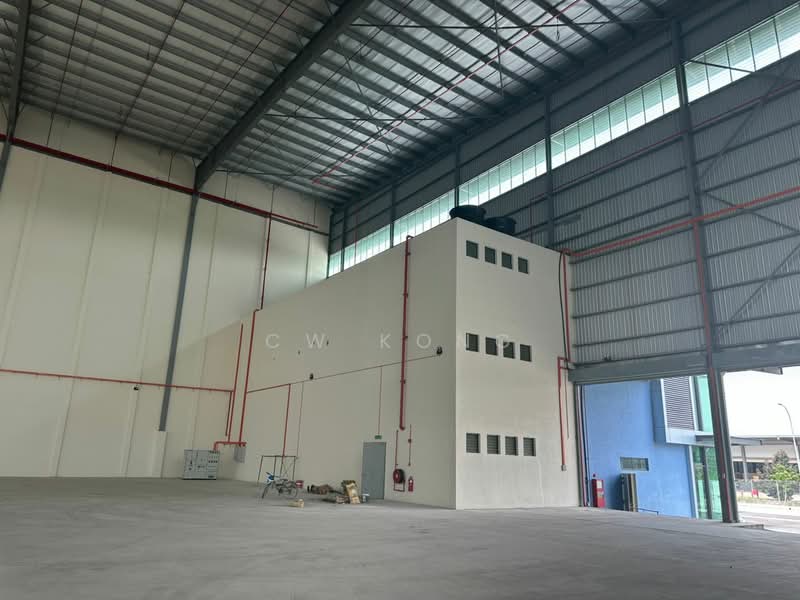 Warehouse for Rent in Klang (Selangor) - CW Kong - Interior - PropertyGuru.com.my